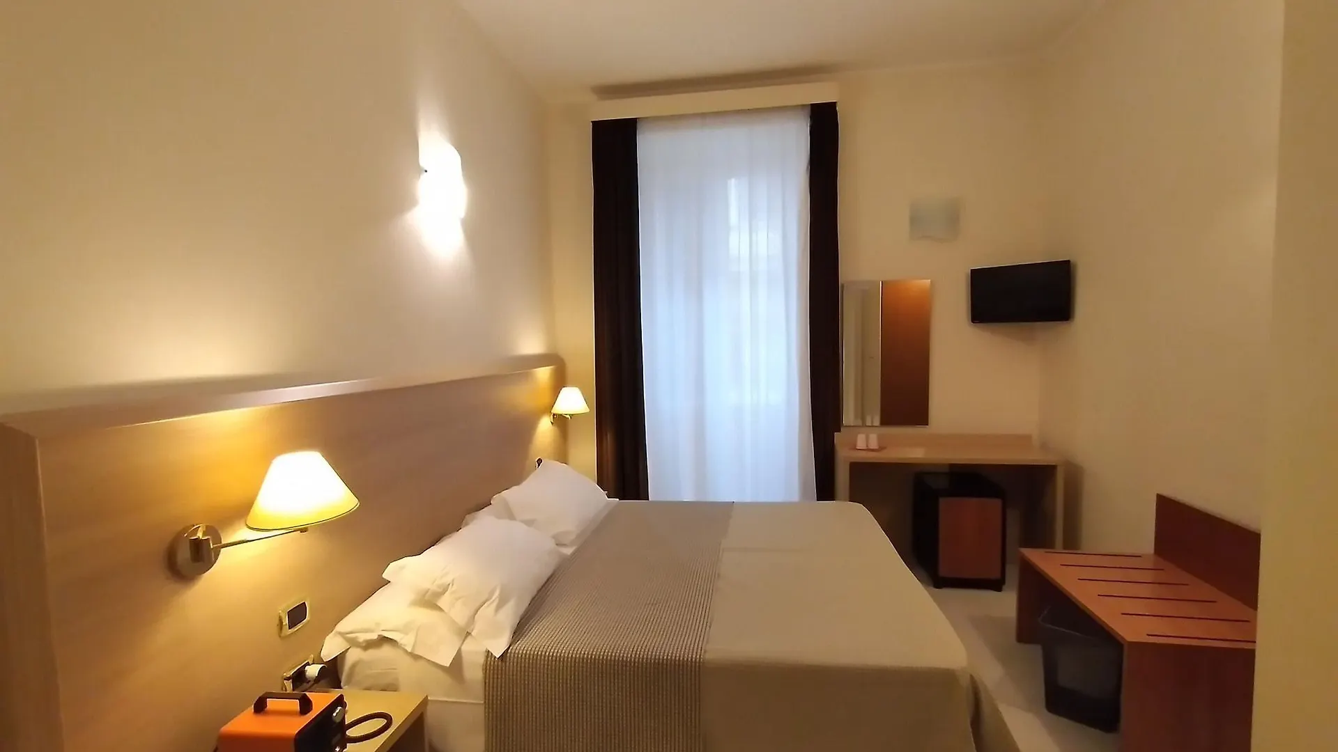 Hotel Principe Eugenio Рим Италия